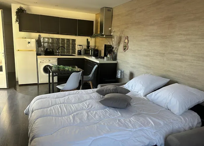 2 Personnes 公寓 *